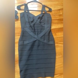 Black bodycon dress